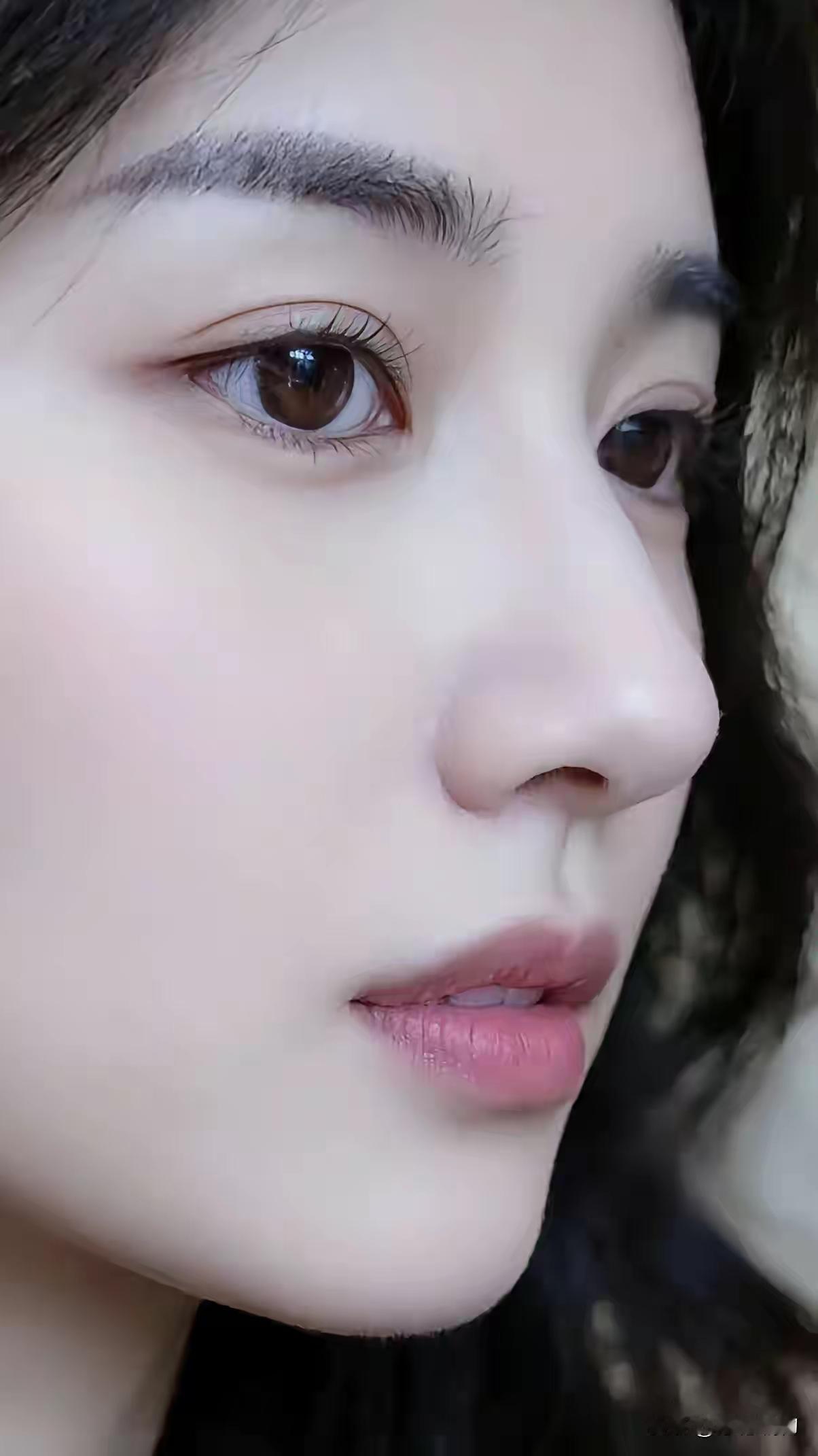 温柔眼妆，自然美肌，尽显迷人魅力！💄👀💕