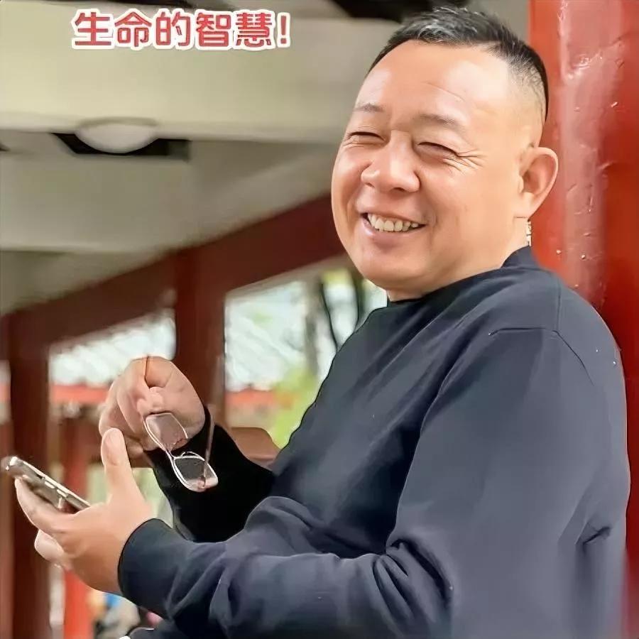 于东来太狠了砸65亿造城外行闯地产，就不怕亏光？现在不少大佬都在卖房