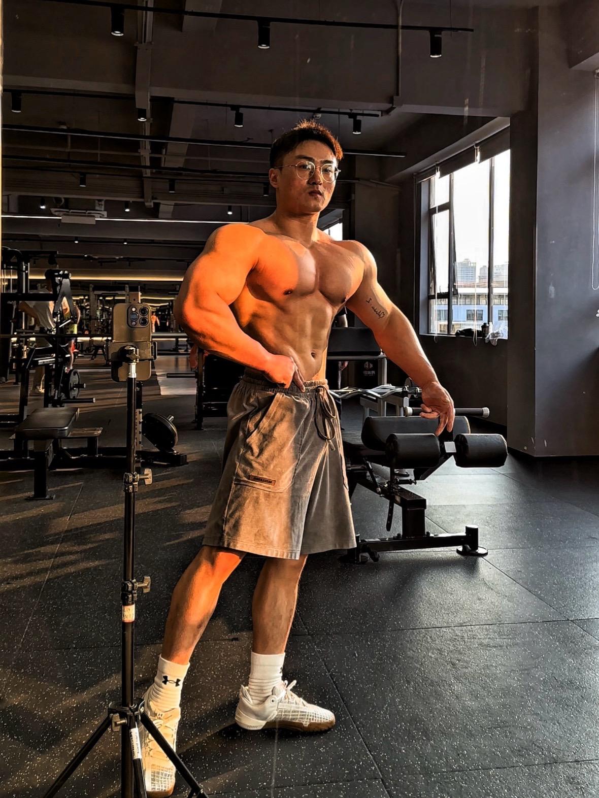 只要功夫下的深，铁杵也能磨成针！雕刻细节！