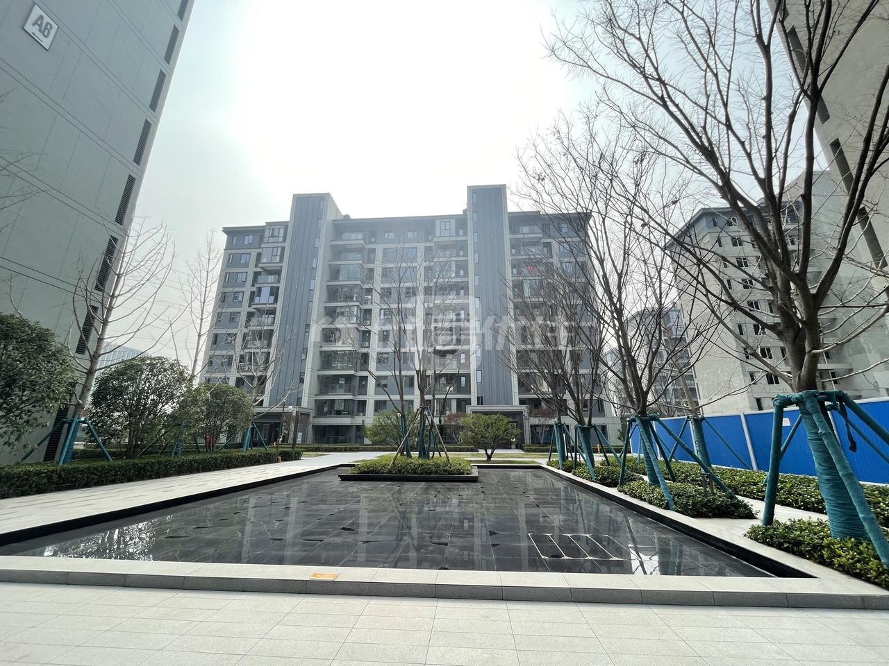 买房选楼顺口话一梯一户优先选，一梯两户挑西户。两梯两户选东户，两梯四户选