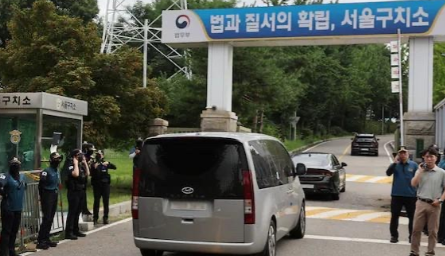 “尹锡悦特权”风波延烧，首尔拘留所所长突遭调整韩国法务部于14日突然宣布，将在
