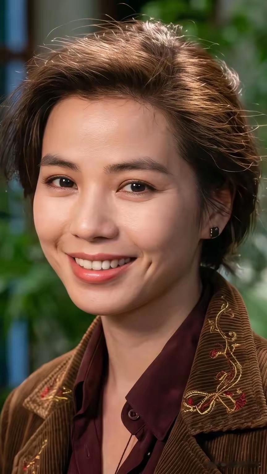 《纵横四海》当年这部电影到底是周润发，是男主角还是张国荣，是男主角呀？我一直都看