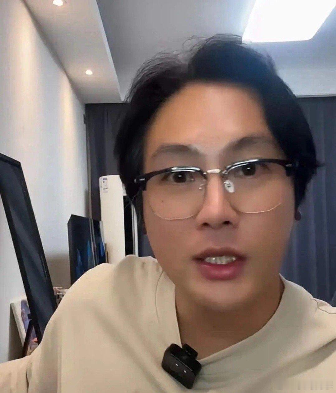 湾湾博主要做节目挖王伟忠的底！喊话：想要在大陆捞金，先表立场。湾湾博主要做节目挖