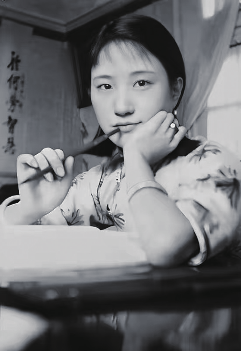 1961年，生活困苦的陆小曼将朋友送给她的貂皮大衣卖掉，去市场买了几斤大闸蟹，然