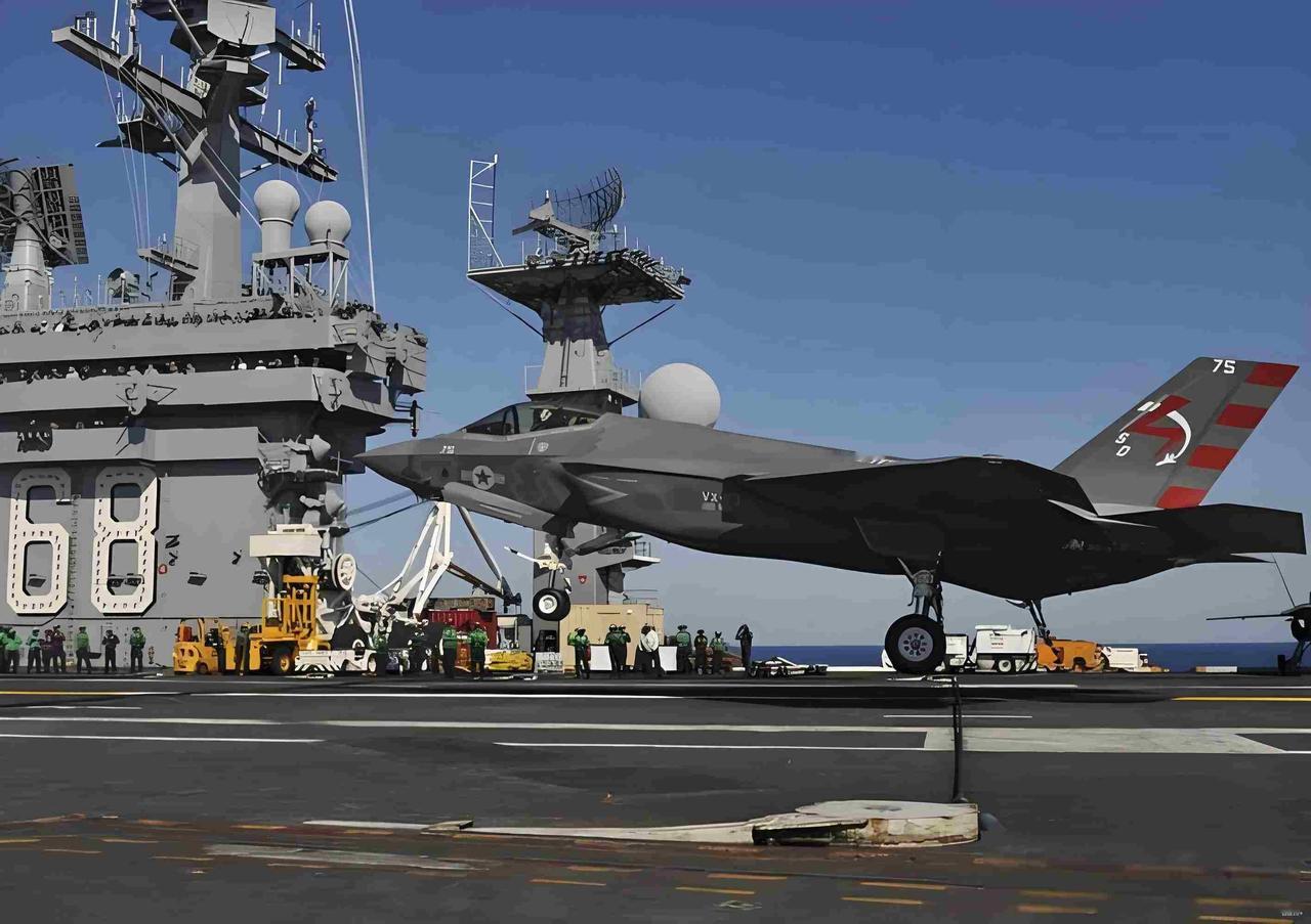 面对中国12万吨航母与歼-50，美国海军为何选择“躺平”？最近网上传得挺多，两