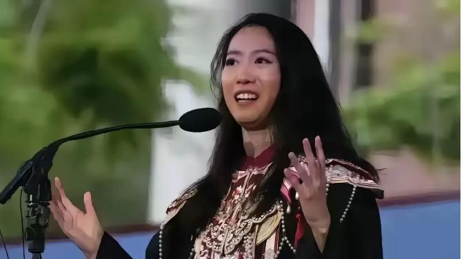 这几天哈佛留学女孩演讲争议炸裂！好奇心驱使我点开视频，观看后有几个感受：演讲内容