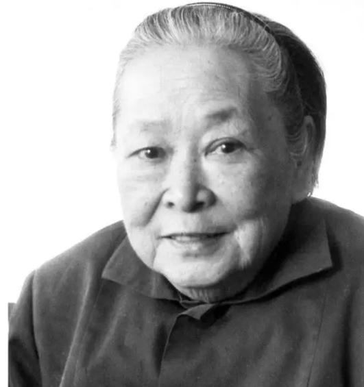 1975年，叶剑英的儿子叶选宁为劳改中的母亲求情，毛主席在得知情况后迅速给予批准