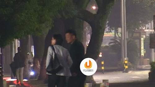 喻恩泰，史林子，俩人真够丢人的。互相的狂撕，都爆料对方出轨的证据，就为了在离婚