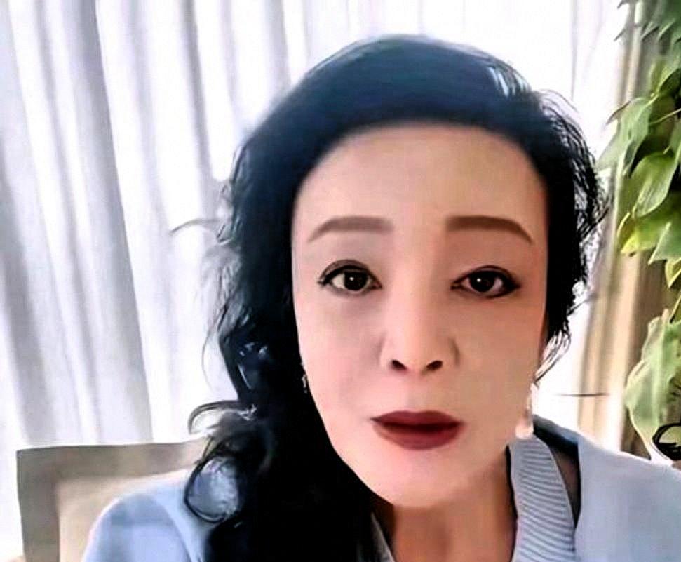 兰姐的十年，一场离婚引发的风波兰姐总说，她为了儿子，为了这个家，付出了太多，十