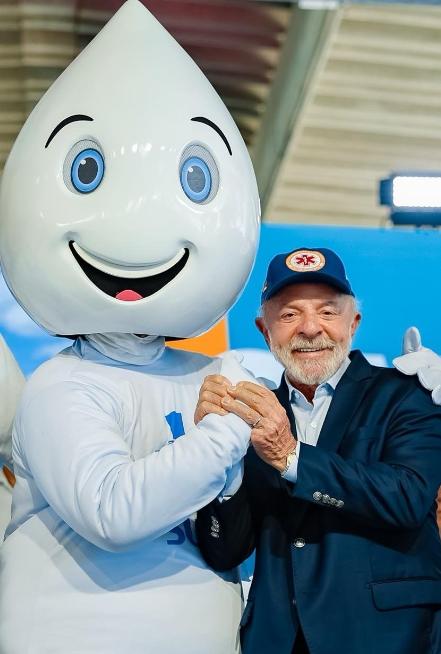 巴西喊话中国当地时间2月7日，巴西政府的高级官员透露，巴西目前正在考虑推动南方