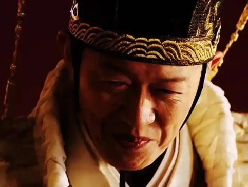 为什么杀了魏忠贤不久，大明朝就垮了？崇祯刚登基那会儿，眼里就盯着魏忠贤这颗“