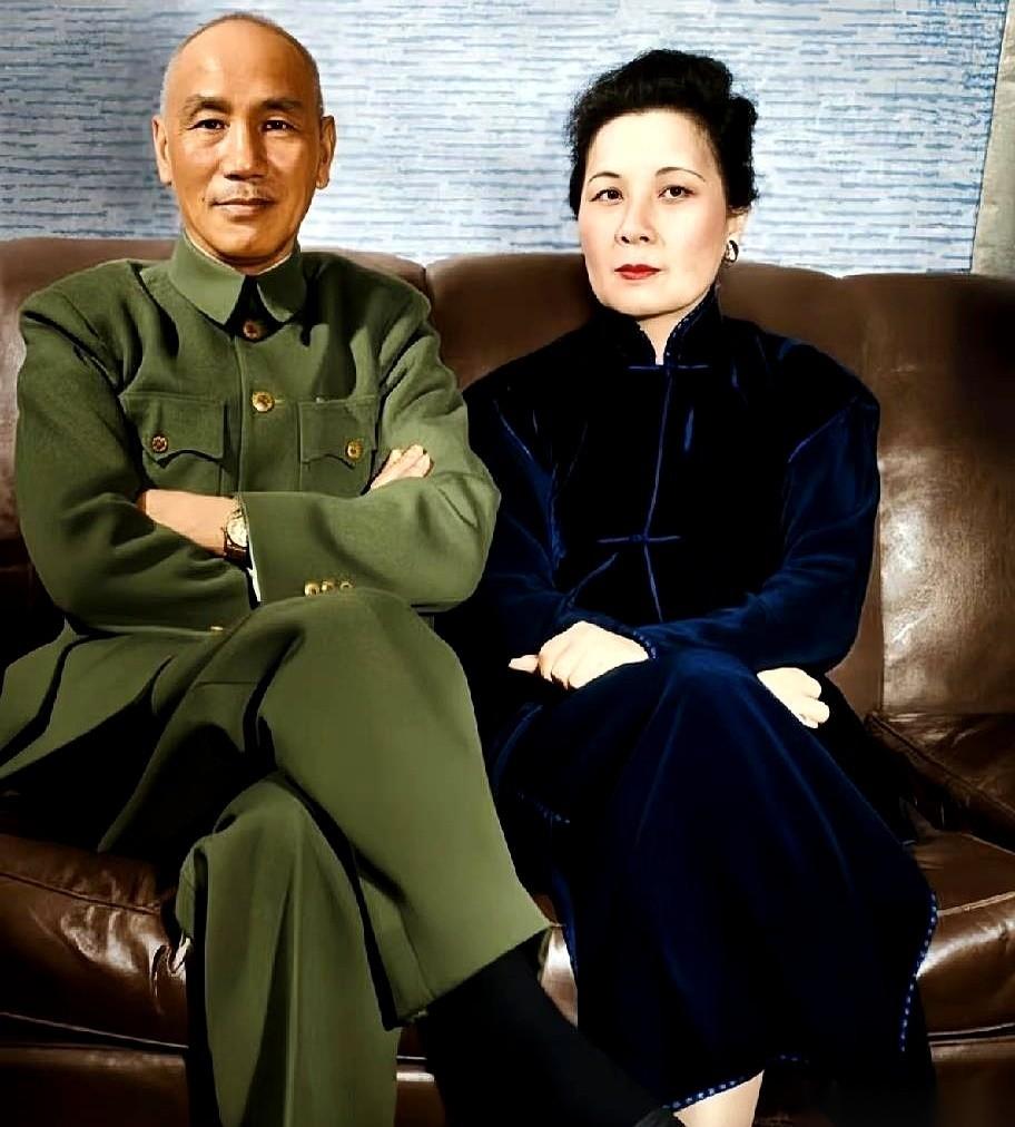 宋美龄那张保养得宜的脸，是用实打实的真金白银堆出来的。有记载传闻，早年间她一年花