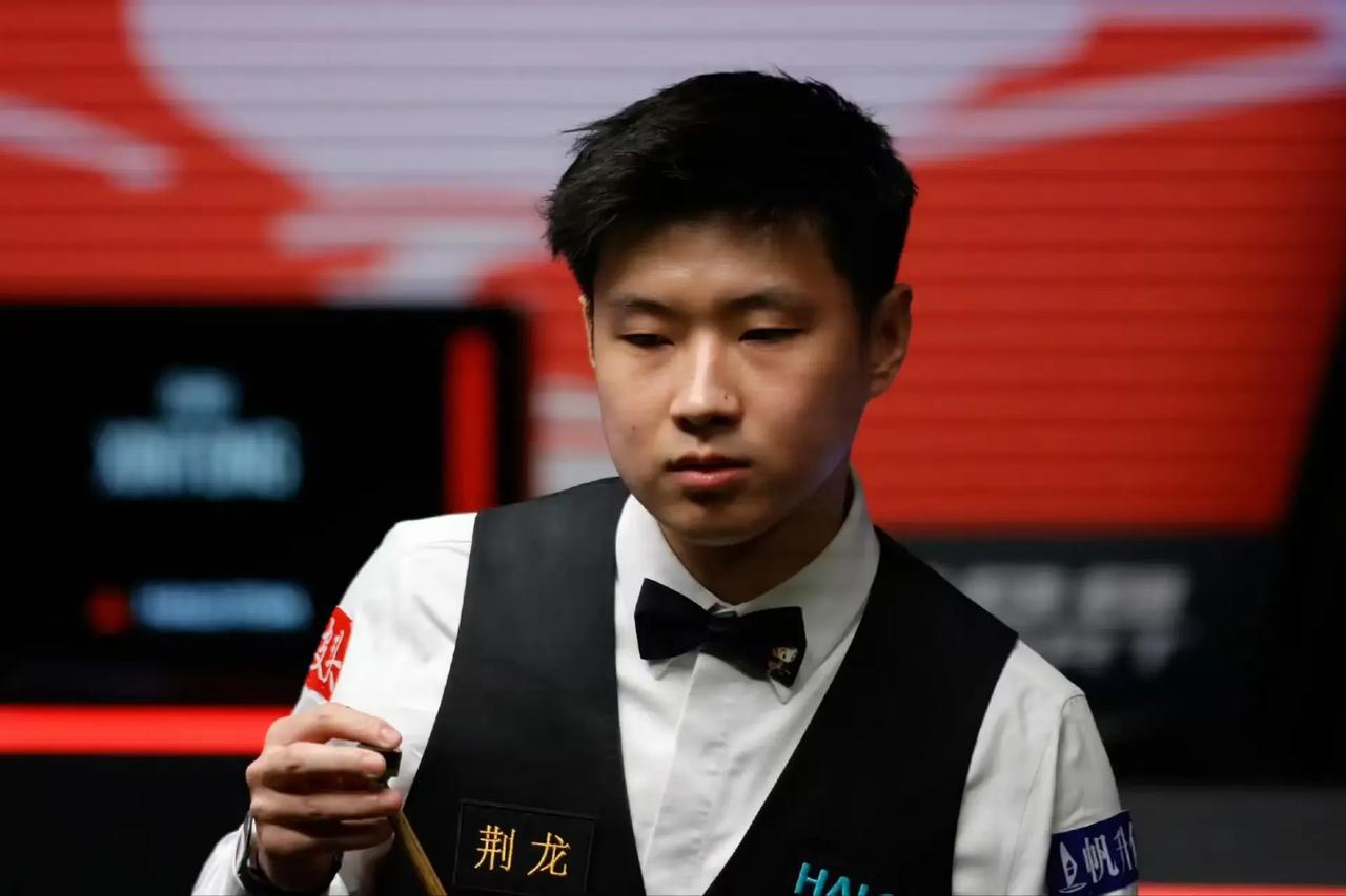 斯诺克球员锦标赛16进8，今日赛程(2026年02月18日，星期三)斯诺克