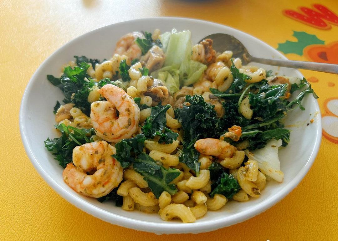 吓得在家等了一天，屁都没有…早餐意大利面，晚餐牛肉面，就在家做面了……​​​