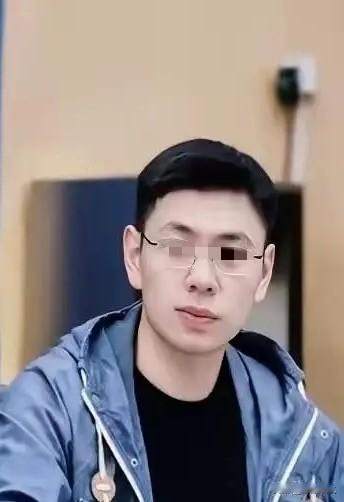 一边是通报中所说94年生人，一边是长沙体育局公示是96年生人，到底哪个说法是对的