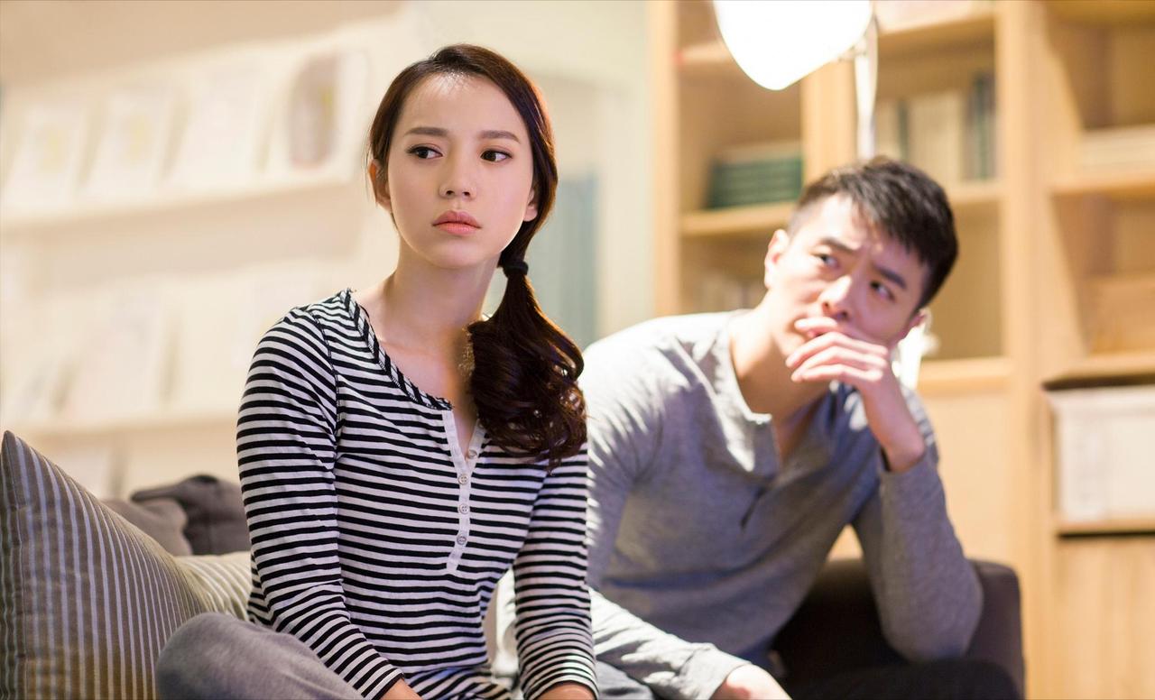 陕西西安，一位女生察觉男友和自己亲密时不采取任何防护手段，担忧意外受孕，就出言回