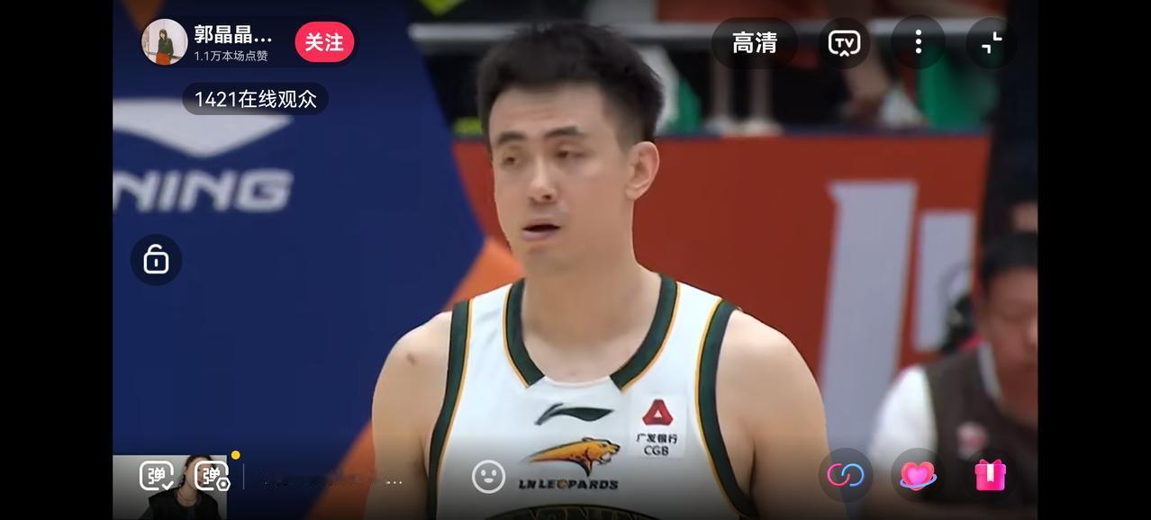 辽宁队第3节崩盘，客场82:98不敌山东，无缘季后赛八强，这是辽宁男篮14年来首