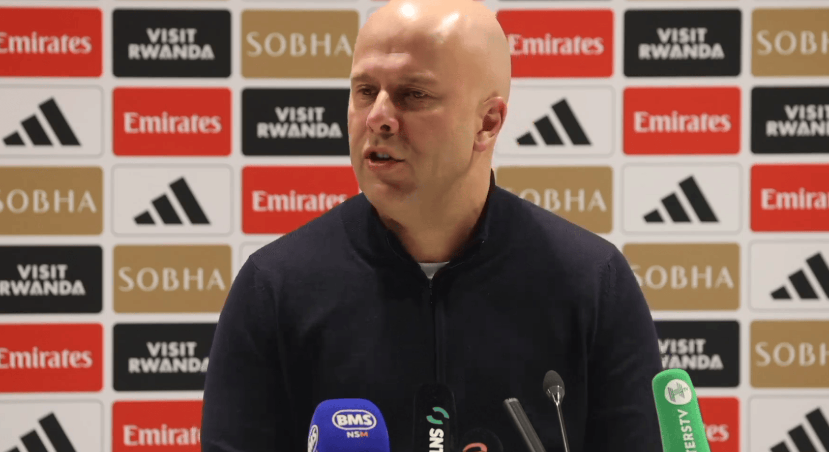 斯洛特: 能理解马丁内利94分钟头脑不清醒, 但利物浦不假摔