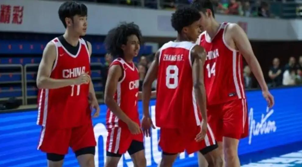 神奇！中国U19男篮四名广东球员~6月14日中国U19男篮98-51战胜了德国
