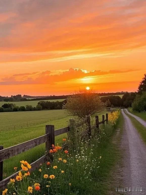 一段醍醐灌顶的话：“男人不好色，除非天不黑。女人不好色，除非爱得美。男女都