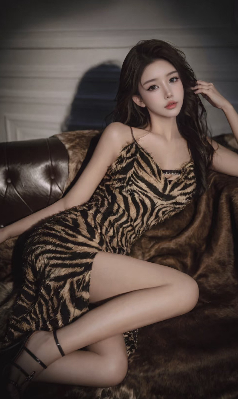气质杠杠滴美女。​​​