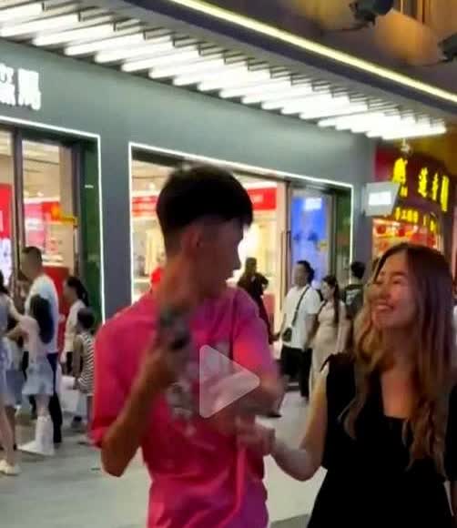 在外网仅发布数小时就爆火的视频！在哈萨克斯坦拥有百万粉的女网红跑来中国，