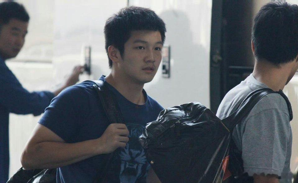 外界虽万般变化，但樊振东透明可爱的嘞🐼​​​