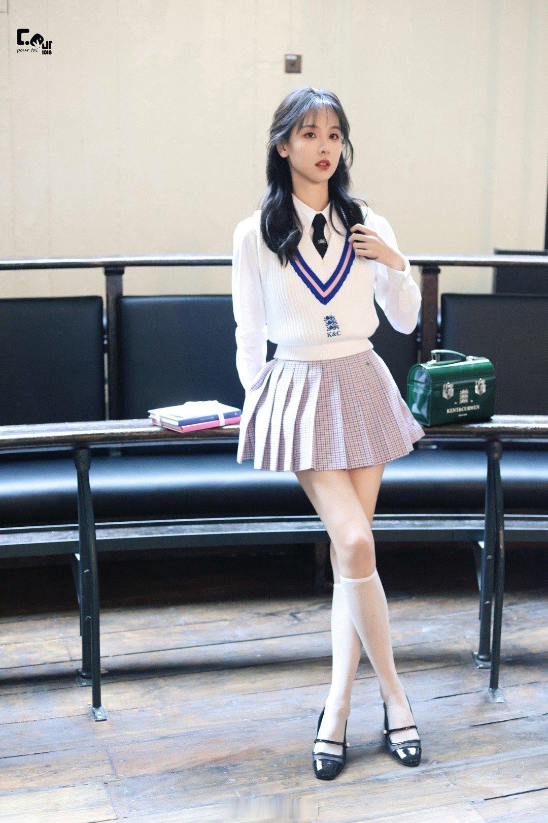 陈都灵[爱心][爱心][爱心][爱心][爱心][爱心][爱心]