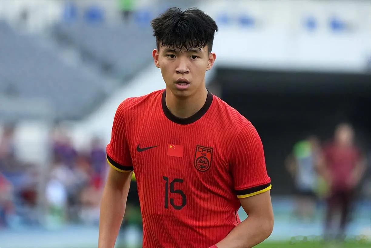 太难了！外媒评王钰栋留洋：必须舍弃2百万年薪，否则很难成功作为中国男足新生代最