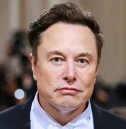 马斯克决心干！碰到老美开发署搞暗箱，直接怼上。这事就跟咱村里换收割机一个<em>理儿</em>，