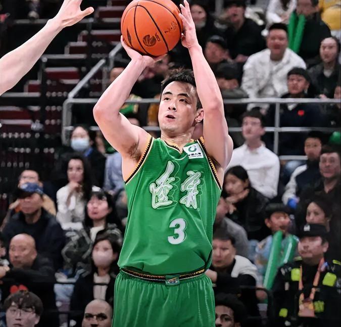 赵继伟手感回暖，辽宁112-103力克福建，这3位球员是赢球功臣！1. 赵继