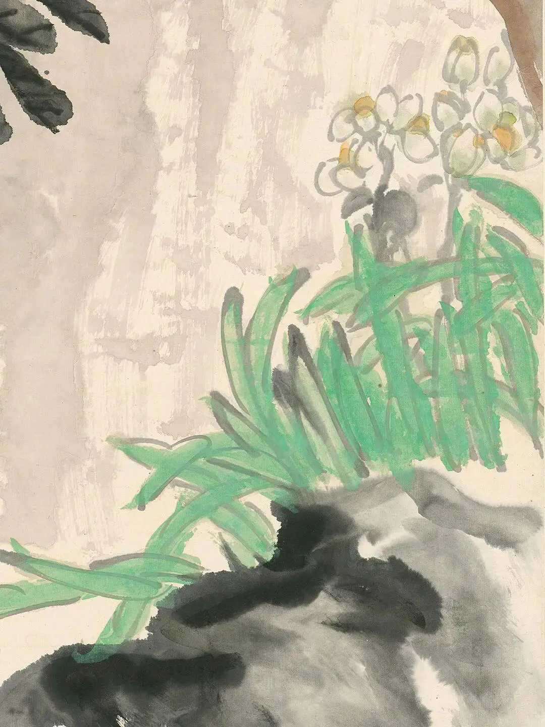 吴昌硕《群仙祝寿》，纸本设色-174x47.5厘米。图绘天竺、水仙。构图颇具匠心