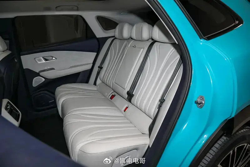 奇瑞风云T9L将在3月25日举办的风云之夜上开启预售在此之前（1月17日）就已