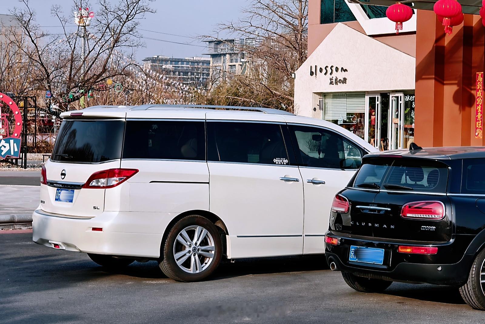 曾经被视为丰田塞纳有力竞争对手的日产贵士，销量上却完全没法抗衡……MPV