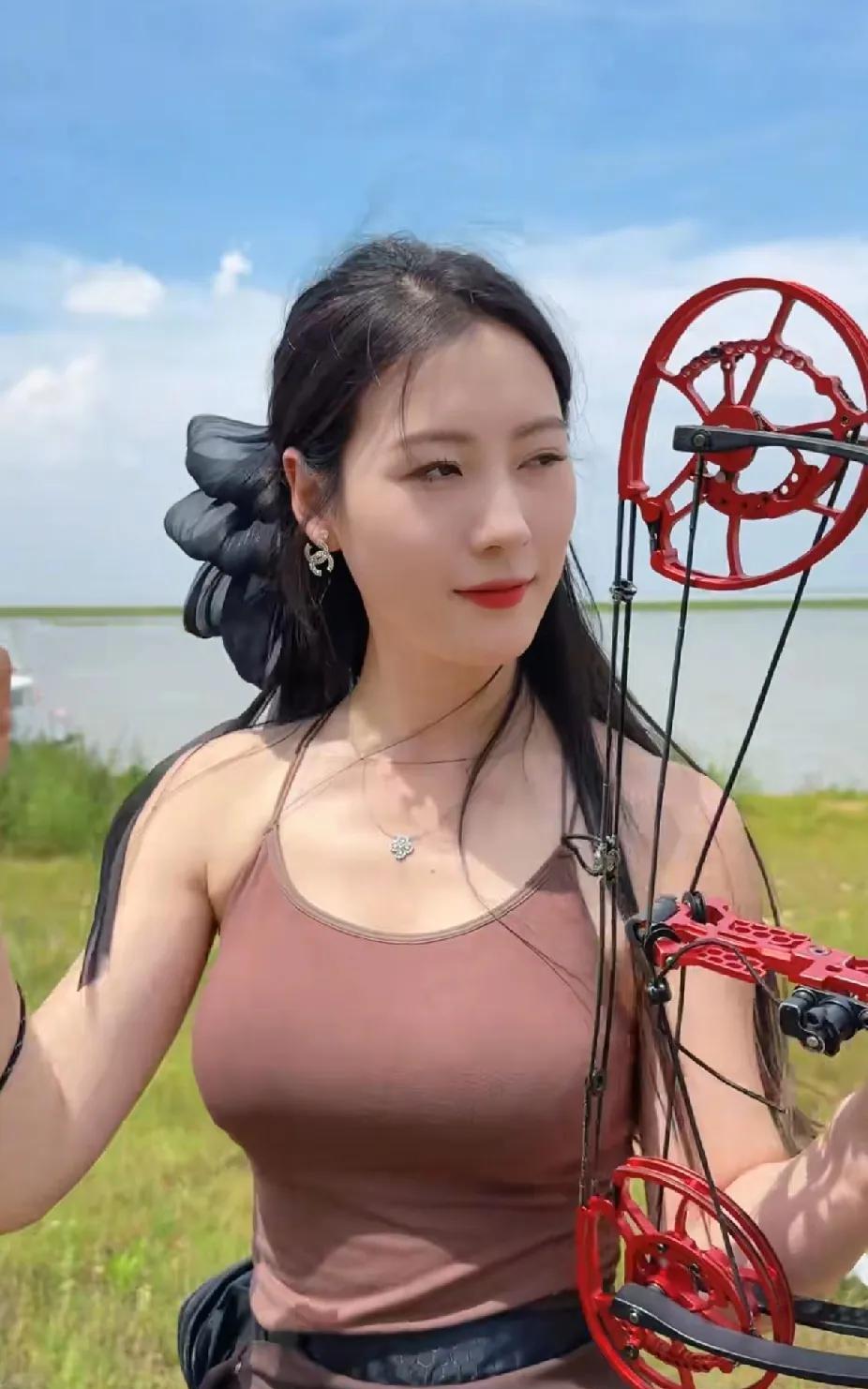 微寡三年喜欢上了射箭