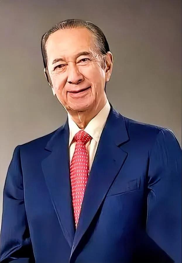 赌王一句话道破玄机免费香槟藏着多少套路？何鸿燊曾说，赢2000万离场时，