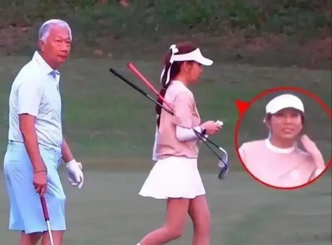 “75岁郭台铭偷偷和50岁谢姓女子打了一年高尔夫，连豪宅都进了，可曾馨莹刚收下他