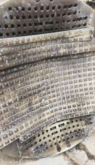 在印度捡到的PL15导弹上的雷达2015年7月生产的，10年老库存了！PL
