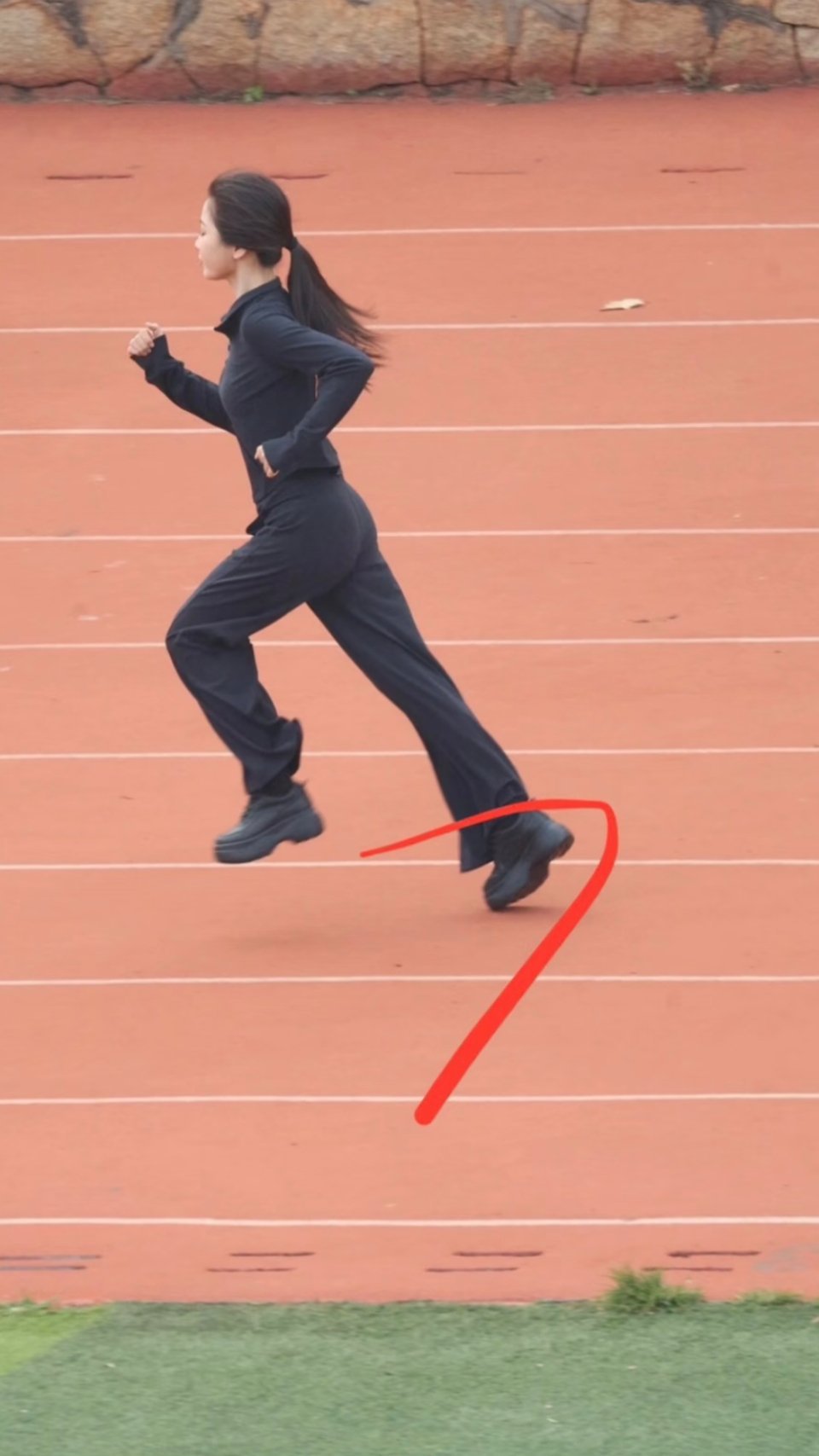 小林老师怎么又跑步小说好像就跑过一次来着​​​
