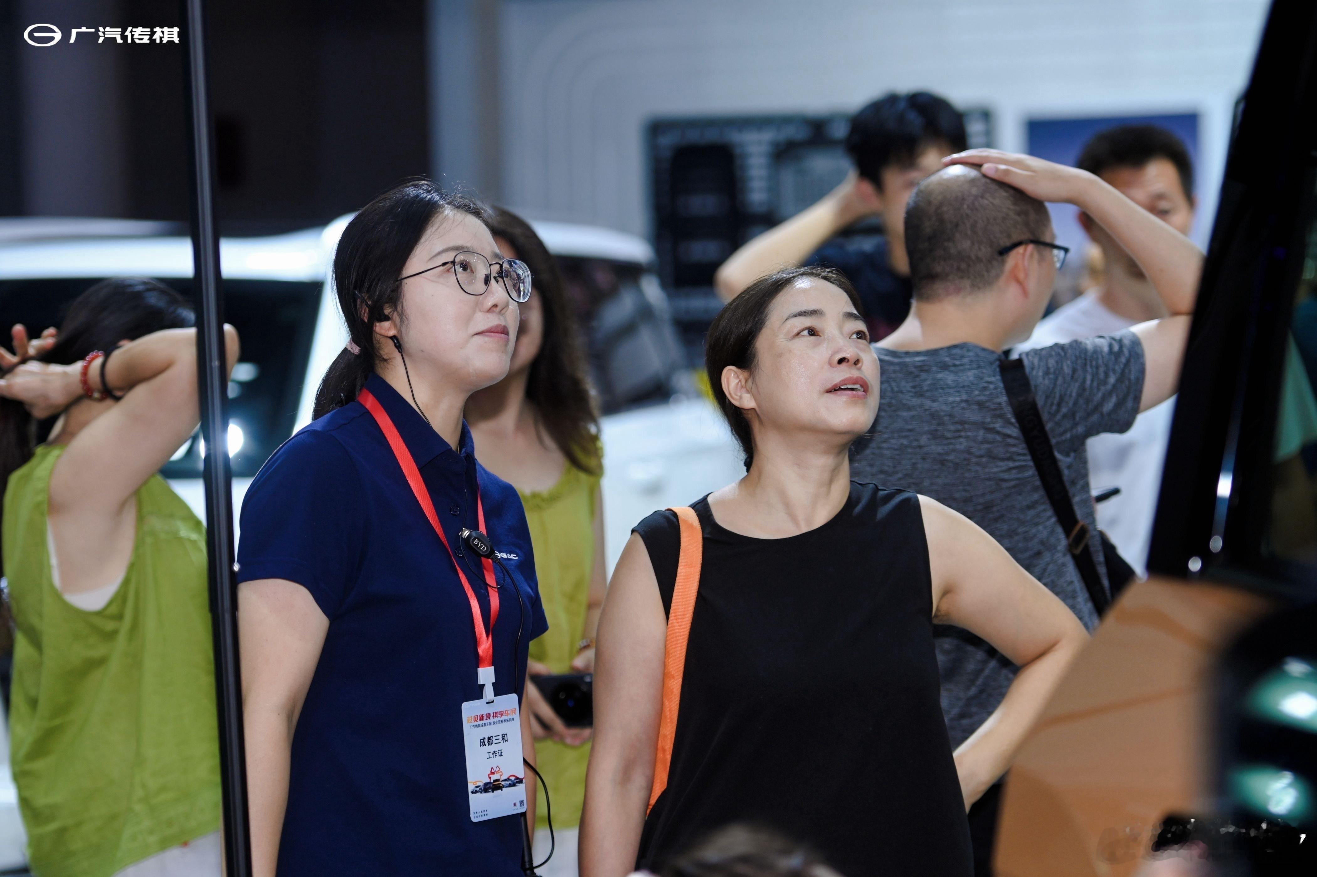 第二十九届成都车展，广汽传祺越7实车终于亮相了！这台全新硬派插混方盒子SUV，主打的就是舒服又能野，