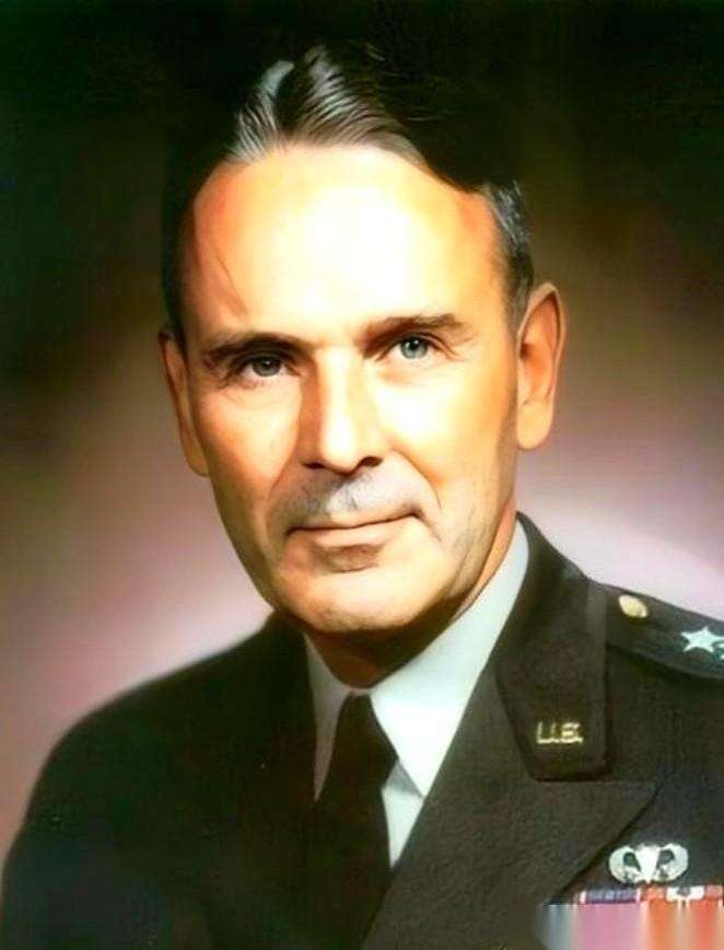 李奇微晚年说了句大实话，听得人头皮发麻。他说朝鲜那场仗没有赢家，但却硬生生杀