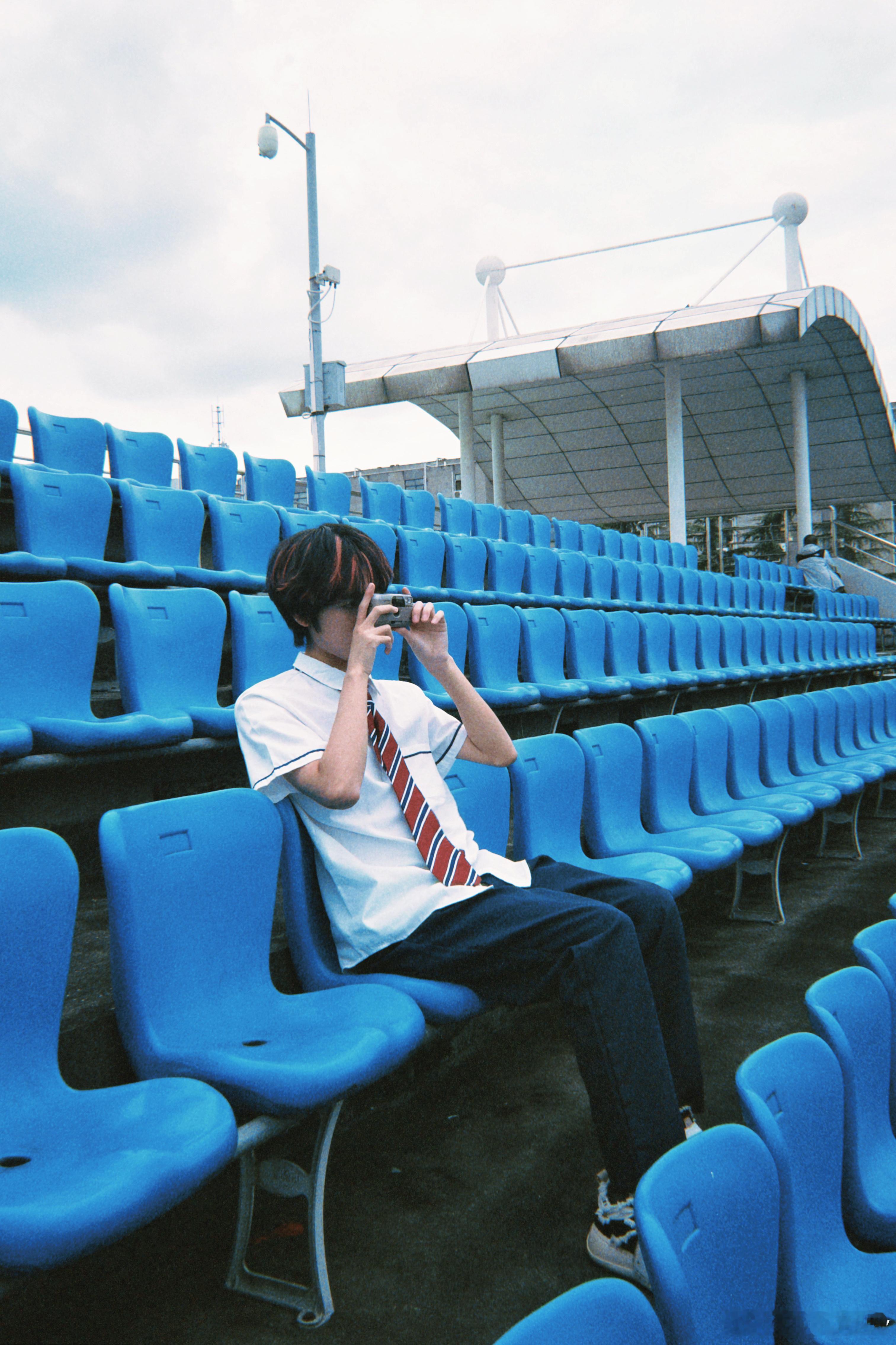 KPL清融清融生日饭吃什么猜想盲猜生日饭是热热闹闹的聚餐！火锅涮肉、