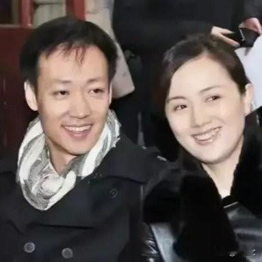 刘天池落泪曝辛柏青近况：断更4个月不见人影，一个蜡烛表情藏尽悲痛朱媛媛走了