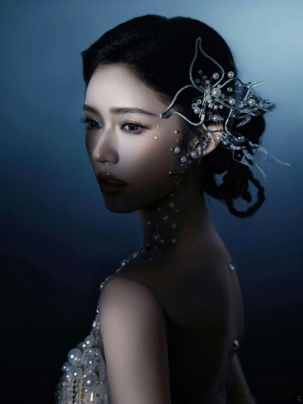 三十岁林允状态简直就是好羡慕三十岁林允状态，希望我30岁的时候也能够有姐姐这么