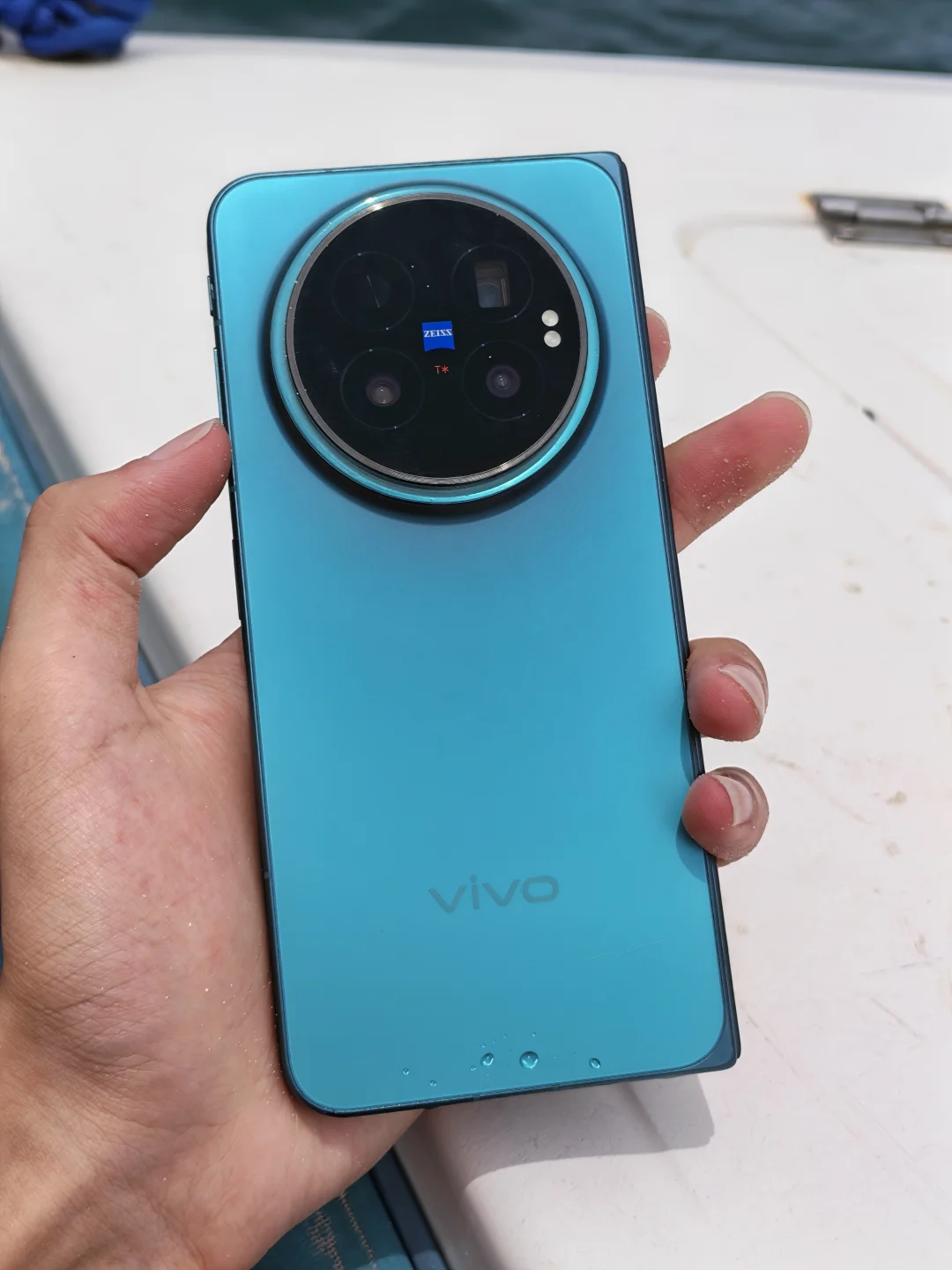 真是奇了怪了 vivoXFold6买了用着有一阵子了。之前没用折叠屏感...