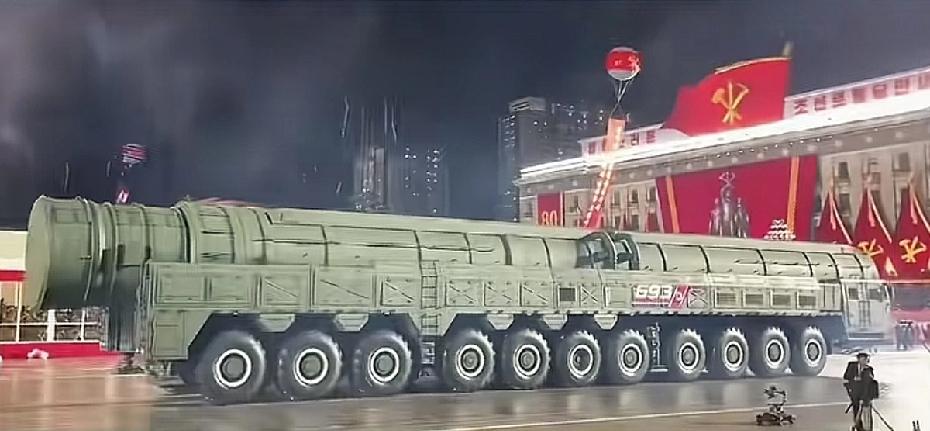 中国：东风5C打击范围覆盖全球。朝鲜：火星-20射程覆盖美国本土。美国：[吐