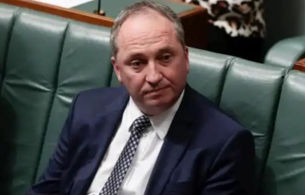 澳大利亚向中方低头服软？同意用人民币计价锂矿，换取中方出口成品油！近日，市场