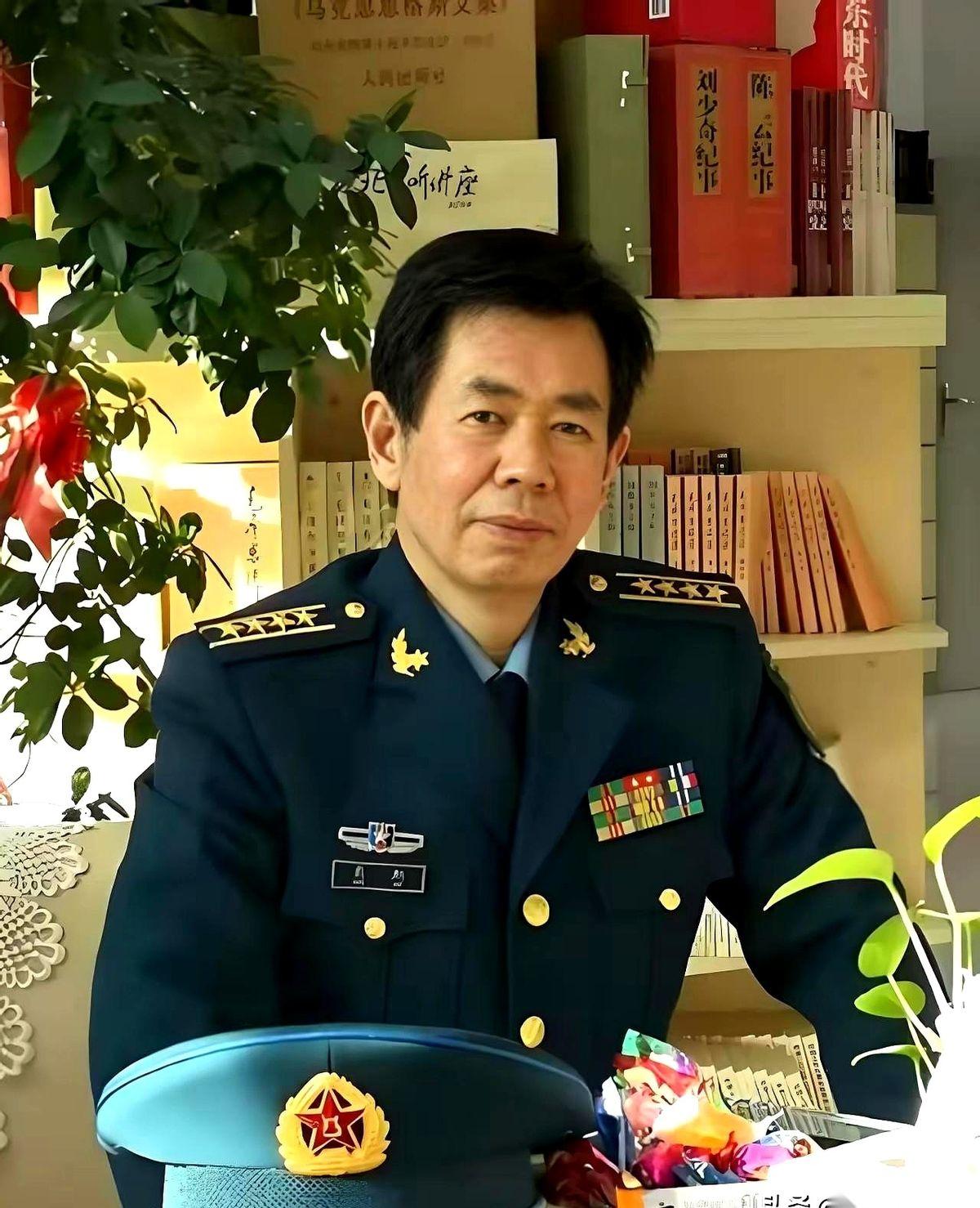 军事专家戴旭一句话，撕开了一道一百多年前的旧伤疤。1886年，日本长崎。咱们水