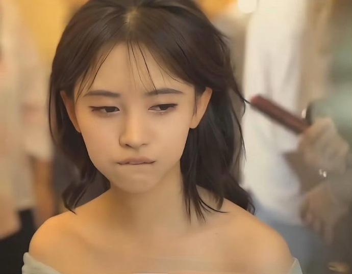 鞠婧祎早期生图，竟然觉得比现在还好看一点