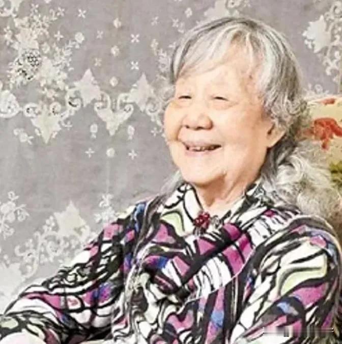 1949年开国大典当天，杨开慧的母亲向振熙撕心裂肺哭喊：开慧啊，你听见了吗？​